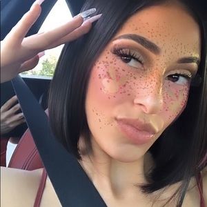 Meet your Posher, Miriam